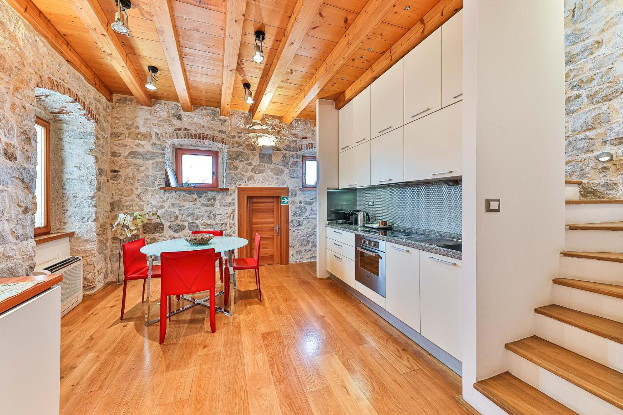 Augubio Penthouse Apartment Split Exterior photo